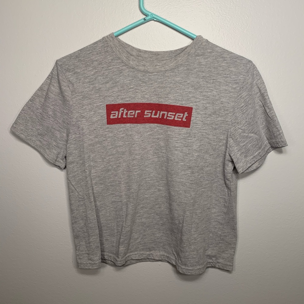 After sunset grey T-shirt.